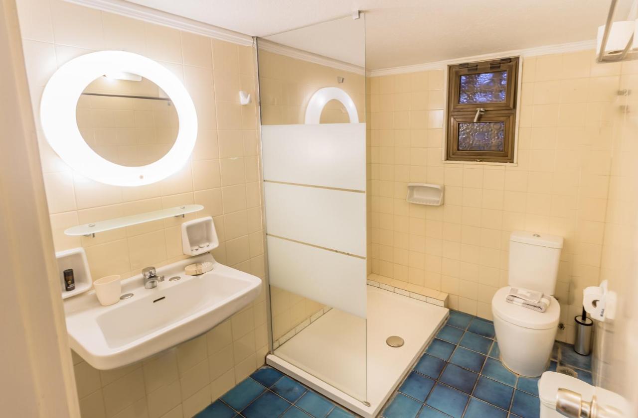 Blue Era Apartments バトシ エクステリア 写真